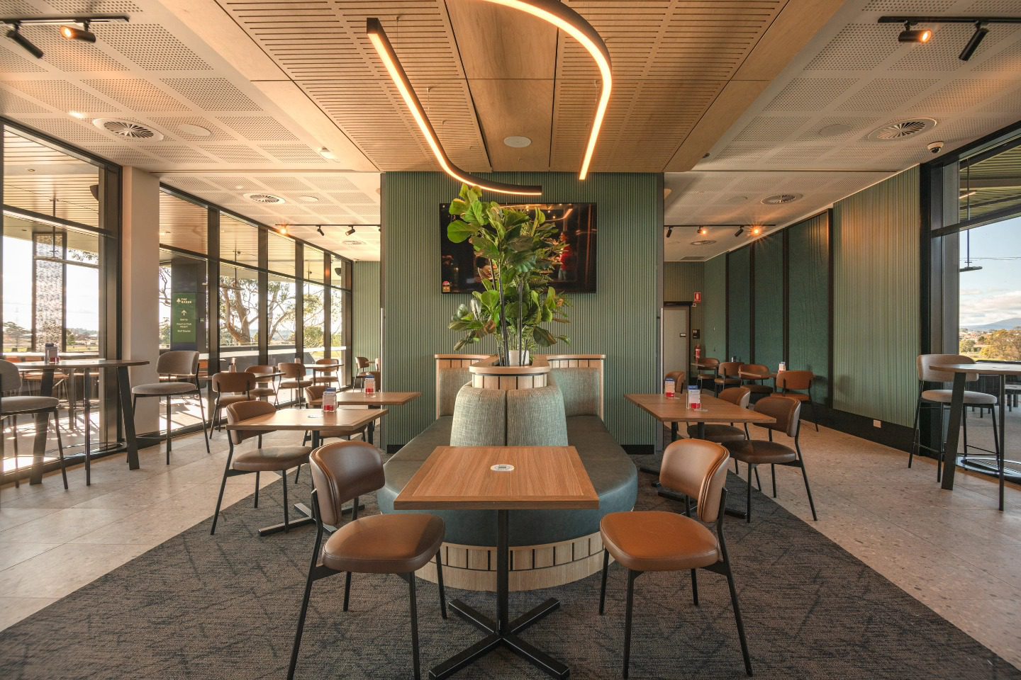 592700739_1448225713970096_3750050024018778041_n Learn how Degree C delivered the electrical, lighting, data, AV and smart building systems behind Tasmania's state-of-the-art Country Club Driving Range, creating a fully integrated entertainment venue.